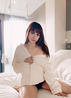 Raw naughty PUSSY going to you - escort in Singapore Photo 2 of 7