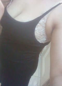 Rawan - Transsexual escort in Cairo Photo 2 of 3