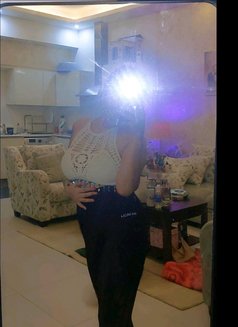 Rawan - escort in Al Manama Photo 1 of 4