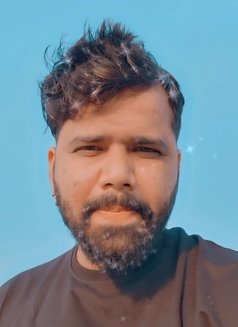 AK professional body massager for women - Male adult performer in Pune Photo 1 of 3