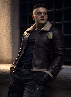 Ray Harsh - Male companion in İstanbul Photo 6 of 9