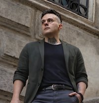 Ray Harsh - Acompañante masculino in İstanbul