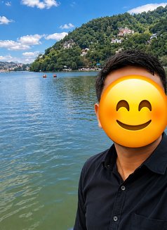 Ray - Male escort in Ahmedabad Photo 1 of 3