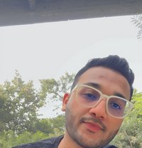 Aadii - Male escort in New Delhi