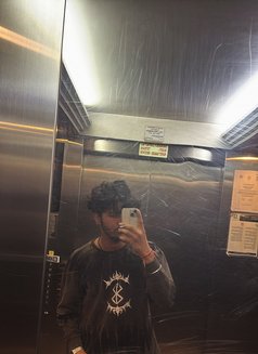 Ray - Male escort in Pune Photo 1 of 6