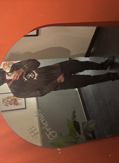 Ray - Male escort in Pune Photo 4 of 6