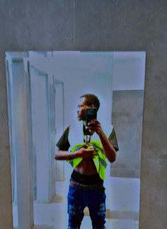 Ray - Male escort in Nairobi Photo 3 of 3