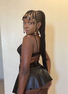 Shanita - puta in Jeddah Photo 3 of 5