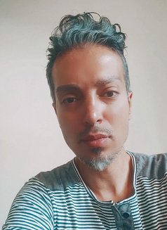 Ray - Male escort in Beirut Photo 1 of 9