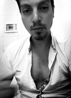 Ray - Male escort in Beirut Photo 2 of 9