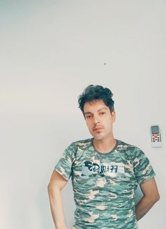 Ray - Male escort in Beirut Photo 6 of 9
