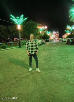 Ray - Male escort in Beirut Photo 8 of 9