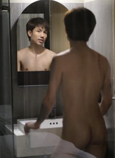Robert - Male escort in İstanbul Photo 9 of 18