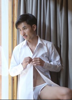 Robert - Male escort in İstanbul Photo 12 of 18
