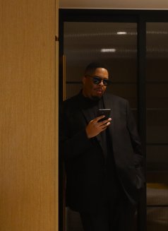 Ray, Travel Companion \ BFE - Male escort in Bangkok Photo 3 of 3