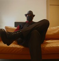 Mr. Ray, Dominant / BFE - Male adult performer in Bangkok