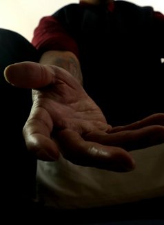 Mr. Ray, Dominant / BFE - Male adult performer in Bangkok Photo 4 of 5