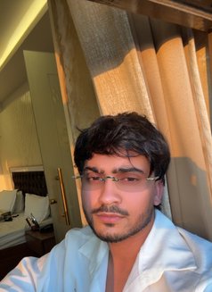 Rayan - Acompañantes masculino in New Delhi Photo 7 of 12