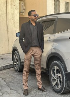 Rayan John - Male escort in Dubai Photo 4 of 5