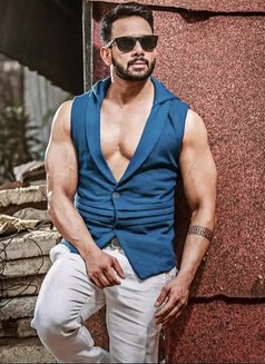 Rayan - Male escort in Osaka Photo 1 of 1