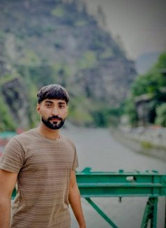 Rayan - Male escort in Lahore Photo 2 of 2