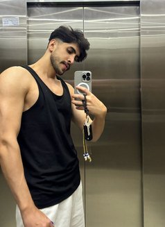 Rayan syrian 22 cm - Male escort in Riyadh Photo 12 of 13