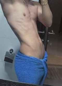 Rayan XXL in dubai 22 cm - Transsexual escort in Dubai Photo 7 of 20