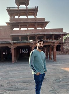 Rayees - Male escort in New Delhi Photo 1 of 2