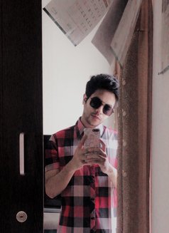 Nur - Acompañantes masculino in Dhaka Photo 9 of 12