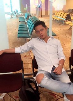 Raymond Bali - Male escort in Bali Photo 2 of 3