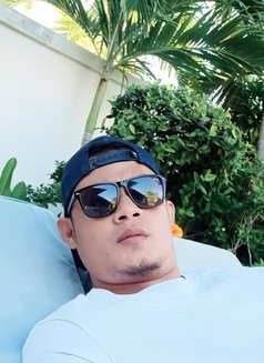 Raymond Bali - Male escort in Bali Photo 3 of 3
