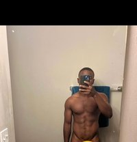 Raymond - Male escort in Al Manama