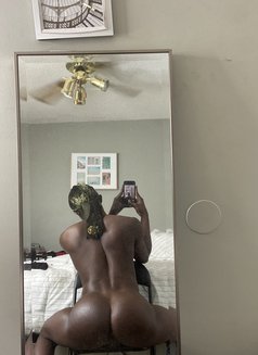 Tobby - Male escort in Riyadh Photo 9 of 9