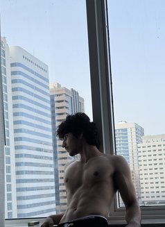 Rayn Guy - Male escort in Abu Dhabi Photo 11 of 11