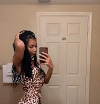 Rayner - escort in Al Ain