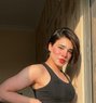 Rayonn - Transsexual escort in Jeddah Photo 1 of 9
