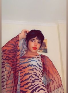 Rayonn - Acompañantes transexual in Jeddah Photo 7 of 9