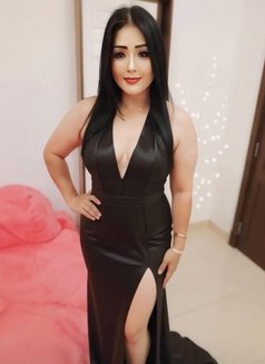 Rayya - escort in Muscat Photo 2 of 9