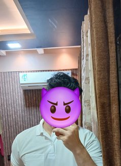 Rayyan Body Sensual Massager - Acompañantes masculino in Navi Mumbai Photo 1 of 13