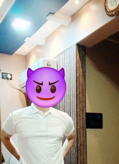 Rayyan Body Sensual Massager - Acompañantes masculino in Navi Mumbai Photo 6 of 13
