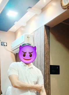 Rayyan Body Sensual Massager - Acompañantes masculino in Navi Mumbai Photo 8 of 13