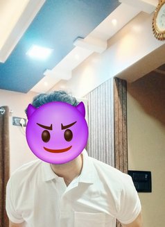 Rayyan Body Sensual Massager - Acompañantes masculino in Navi Mumbai Photo 9 of 13