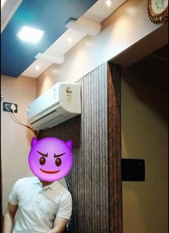 Rayyan Body Sensual Massager - Acompañantes masculino in Navi Mumbai Photo 12 of 13