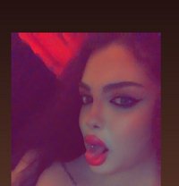 Razan 19 cm - Transsexual escort in Beirut