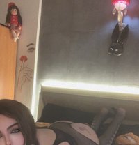 Razan 18 cm - Transsexual escort in Beirut