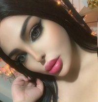 Razan 19 cm - Transsexual escort in Beirut