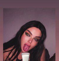 Razan 🥛18 cm - Transsexual escort in Beirut Photo 20 of 22