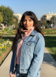 Razan - escort in Amman Photo 4 of 4