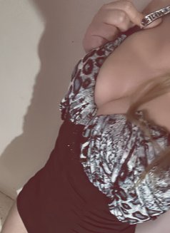 Razan - escort in Amman Photo 4 of 6