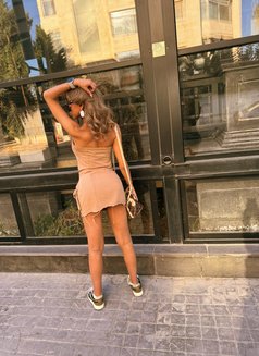 RAZAN - Transsexual escort in Amman Photo 10 of 12